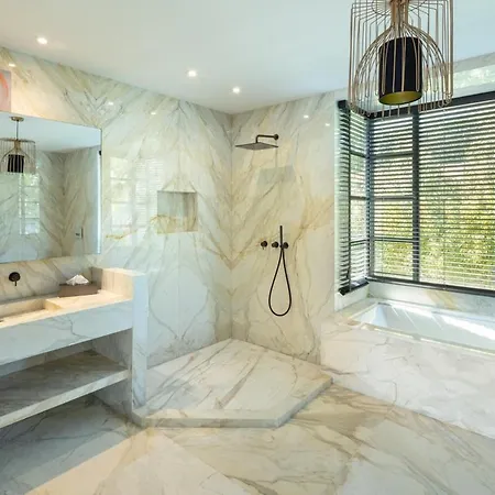 Holiday home Unveil Perfection: Immerse Yourself In Unparalleled Luxury *