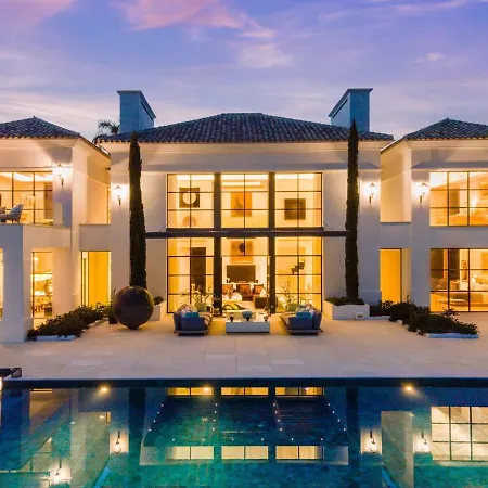 Unveil Perfection: Immerse Yourself In Unparalleled Luxury * Estepona